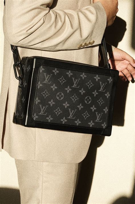 louis vuitton soft trunk male employee bag